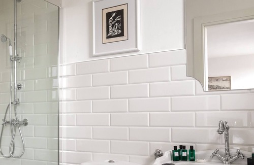 Kojsko House | Upscale winecountry B&B