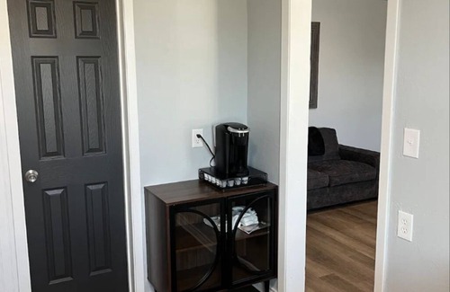 Canyon Apartment | Upstairs studio by the square C