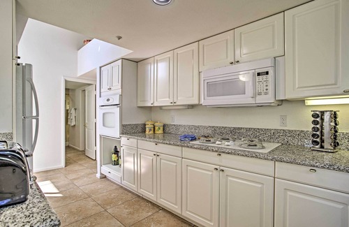 Cathedral City Resort | Upstairs suite, overlooking the pool