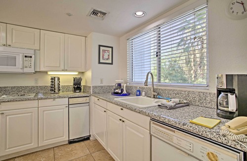 Cathedral City Resort | Upstairs suite, overlooking the pool