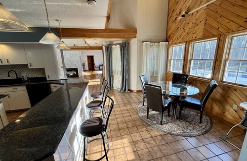 Amsterdam House | Upstate Winter Mansion- Hot Tub, Theatre, Game Room & MORE! Come Ski Upstate!