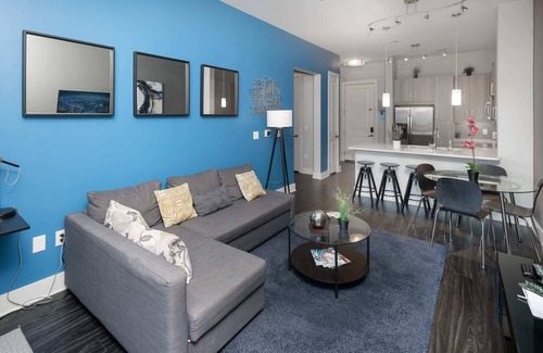Third Ward Apartment | Uptown 3rd Ward | Luxury Apt | City Skyline View