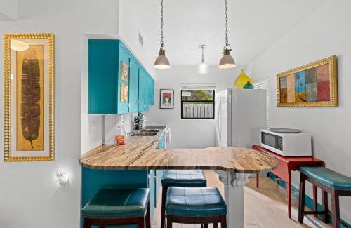 Cocoa Beach Apartment | Uptown Cottage - Walk to the Beach and Restaurants