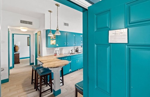 Cocoa Beach Apartment | Uptown Cottage - Walking Distance to all Downtown!