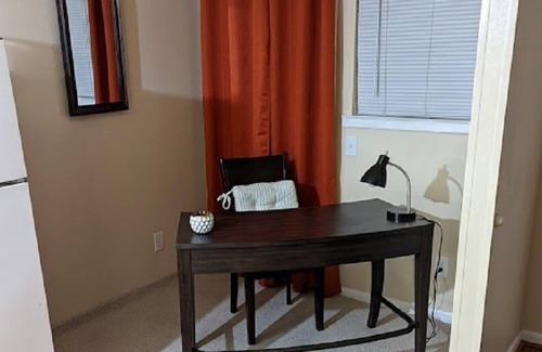 Knox - Henderson Apartment | Uptown Dallas - Bright 1 bd #4, WiFi, Parking, Near Restaurants & Shops & Safe