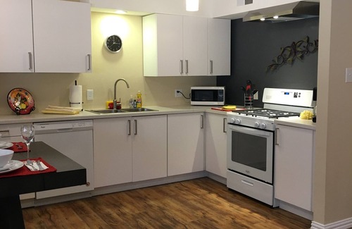 Knox - Henderson Apartment | Uptown Dallas - Lovely 1 bd #5, WiFi, Parking, Near Restaurants & Shops & Safe