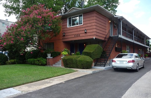 Knox - Henderson Apartment | Uptown Dallas - Lovely 1 bd #5, WiFi, Parking, Near Restaurants & Shops & Safe