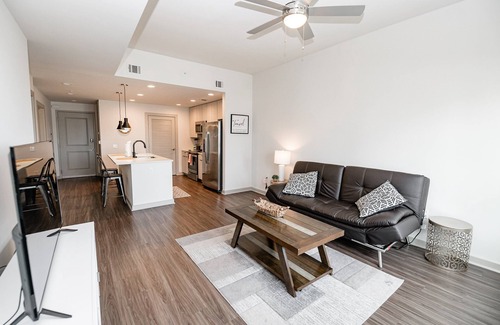 Third Ward Apartment | Uptown Furnished Apartments near BOA Stadium by RedAwning