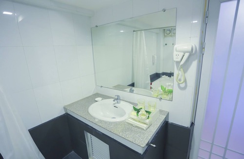 Yangon Hotel | Uptown Hotel