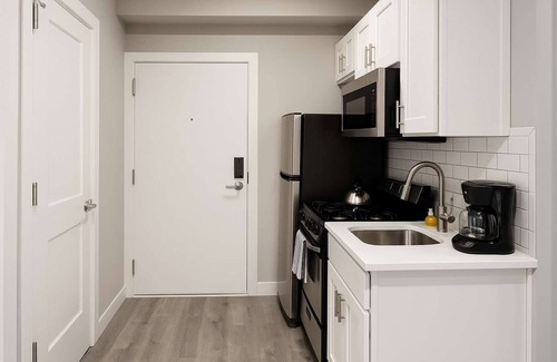Buena Park Apartment | Uptown Studio Gem Sum