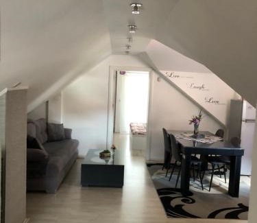 Kumanovo Apartment | Urban Apartment