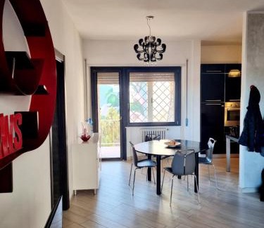 Quartiere XVII Trieste Apartment | Urban Art Suite Spacious and modern apartment