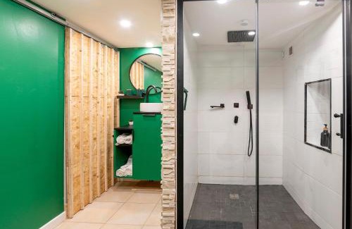 Bretigny-sur-Orge Apartment | Urban Comics - Appt climatisé 10p proche de Paris