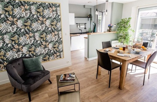 Bergerac House | Urban Eden, Spa, Vélos Élec. : un Jardin en Ville Pour un Séjour à 2