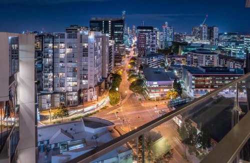 Newstead Apartment | Urban elegance in the heart of Newstead!