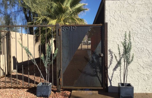Sunnyslope Apartment | Urban escape,Next to shopping center and restaurants!