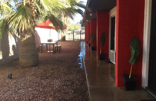 Sunnyslope Apartment | Urban escape,Next to shopping center and restaurants!