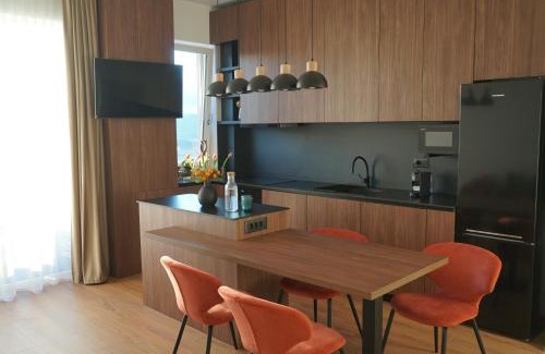 Floresti Apartment | Urban Grove Apartment with Balcony and Free Parking