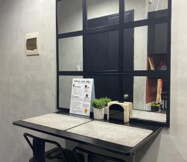 Malamig Apartment | Urban Hive 1821