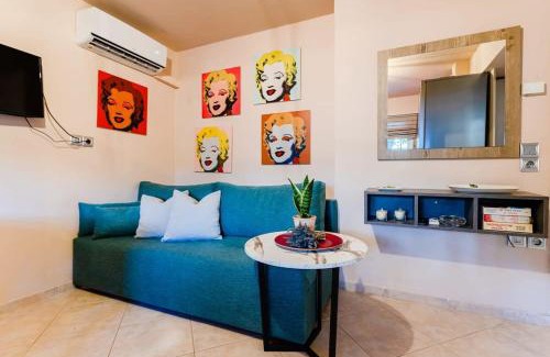 Kalamata House | Urban Living, Minicasa Nomad - Kalamata's Hideaway