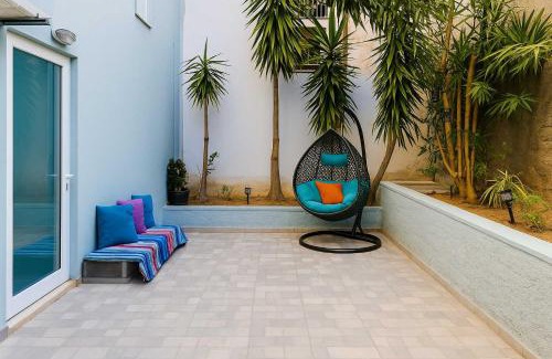 Kalamata House | Urban Living, Minicasa Nomad - Kalamata's Hideaway