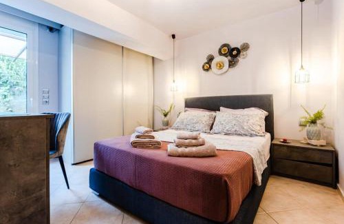 Kalamata House | Urban Living, Minicasa Nomad - Kalamata's Hideaway
