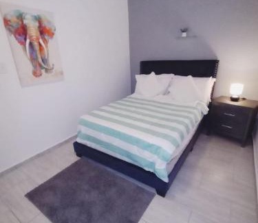 Eleanor Roosevelt Apartment | Urban Lodgings Two @ Roosevelt 457