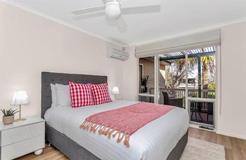Adelaide Central Business District House | Urban Nest - Peaceful Parkside Retreat in the CBD