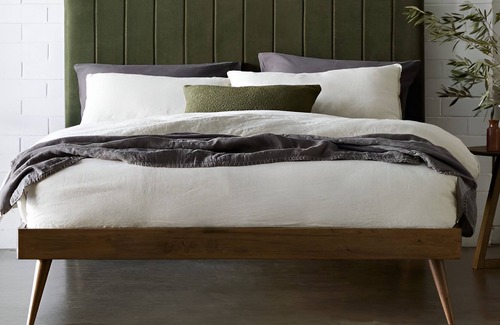 Wollongong CBD Apartment | Urban Oasis