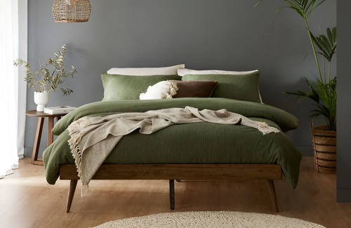 Wollongong CBD Apartment | Urban Oasis