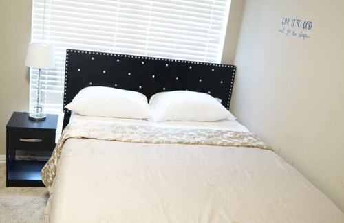 Far North Dallas Apartment | Urban Oasis in the Heart of Dallas