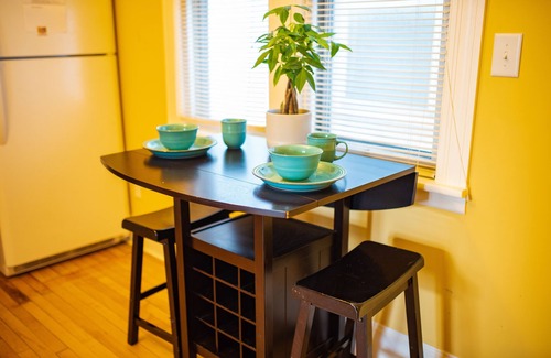 Midway House | Urban Oasis: Steps away from the lightrail
