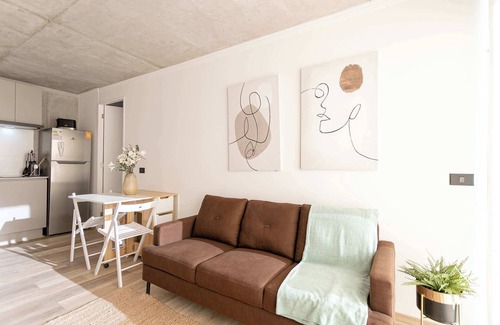 Santiago Apartment | Urban Retreat Mall Plaza Egana Style and Comfort