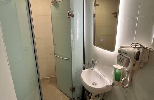 Hoan Kiem Bed & Breakfast | Urban Slumber Hostel