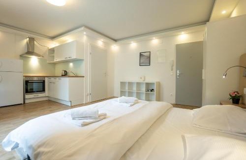 Brigittenau Apartment | Urban Studio with Queen-Size Bed, Self Check-in
