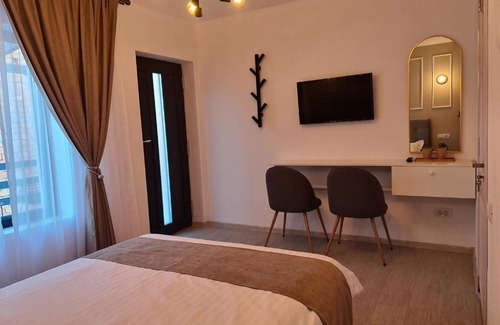 Calimanesti House | URBANIST Guest House