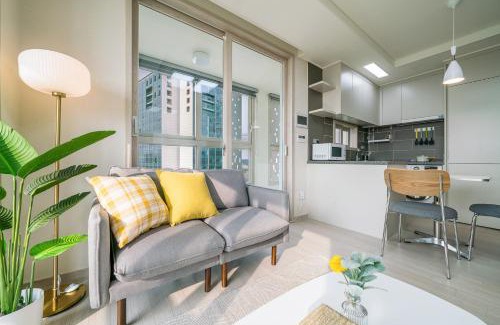 Yeonsu-gu Apartment | Urbanstay Songdo Moonlight Park