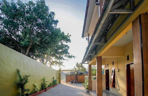Kalipuro Hotel | Urbanview Griya Lota Guest House Banyuwangi