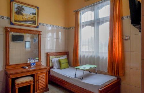Kendal Hotel | Urbanview Hotel Anugrah Kendal by RedDoorz