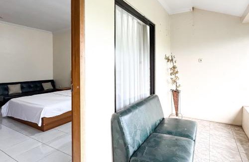 Java Hotel | Urbanview Hotel Sabitha Kalijati Subang