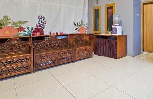 Ciater Hotel | Urbanview Orchid Guest House