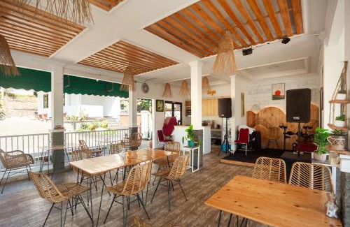 Cisarua Hotel | Urbanview Resort Syariah Khansa Cisarua Puncak by RedDoorz