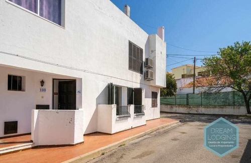 Montechoro Apartment | Urbisol Dream Lodging