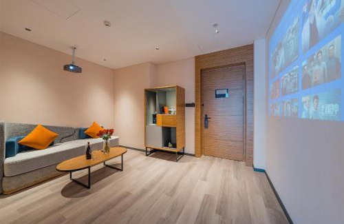 Binjiang Hotel | UrCove by HYATT Hangzhou Riverside CBD