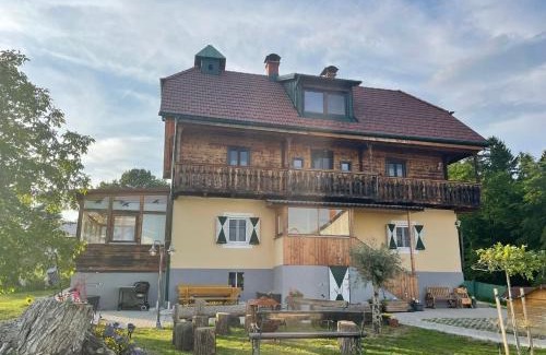 Graz Apartment | Uriges Bauernhaus mit Blick auf Graz
