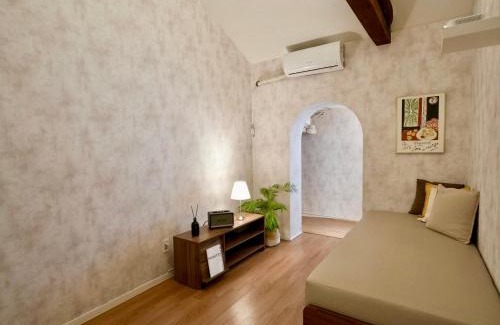Namyeong-dong House | URIN HOUSE- Seoul STN 3min, 3BR, 2Bath, 5베드