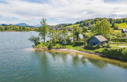 Obertrum am See House | Urlaub am See Seehaus Salzburg Mattsee Obertrum Seeham Salzburger Seenland