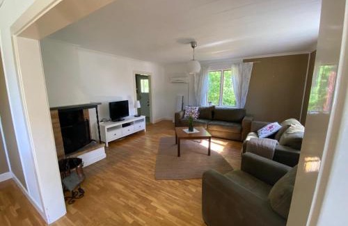 Eksharad House | Urlaub auf dem Hergard Västra Tönnet