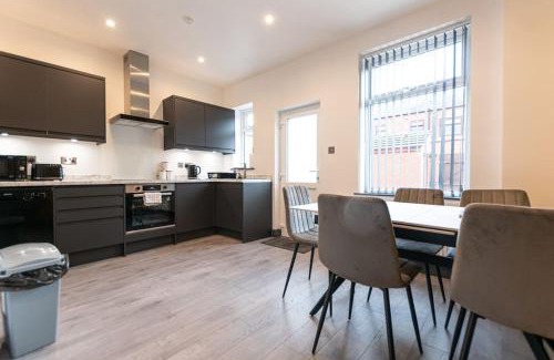 Leigh Apartment | Urmston House