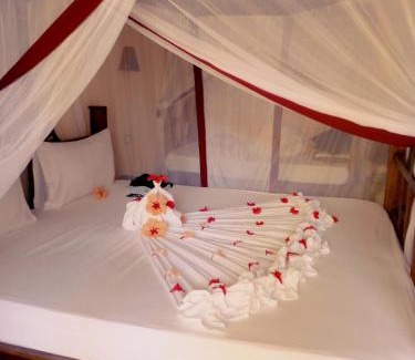 Uroa Resort | Uroa Bay Beach Resort